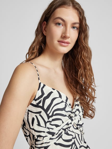VILA Maxikleid mit Knotendetail Modell 'DOGMA EVA' Black 3