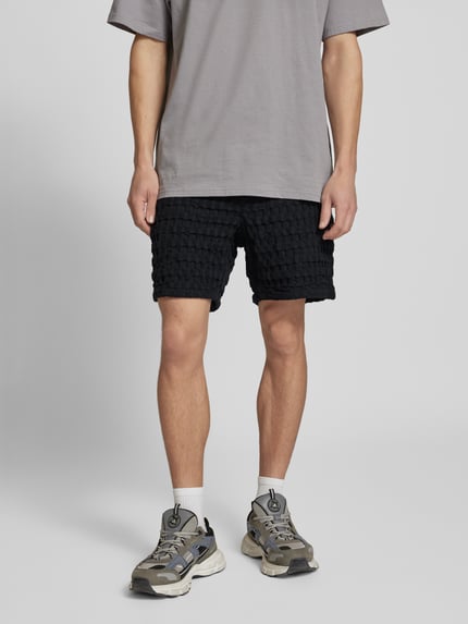 ONLY & SONS Szorty z dzianiny dresowej o kroju regular fit z fakturowanym wzorem model ‘TEL BRADDOCK’ Czarny 4