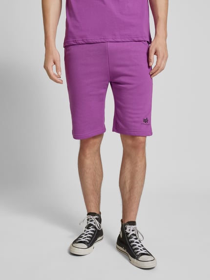 Alpha Industries Szorty z dzianiny dresowej o kroju regular fit z nadrukiem z logo Jasnośliwkowy 4