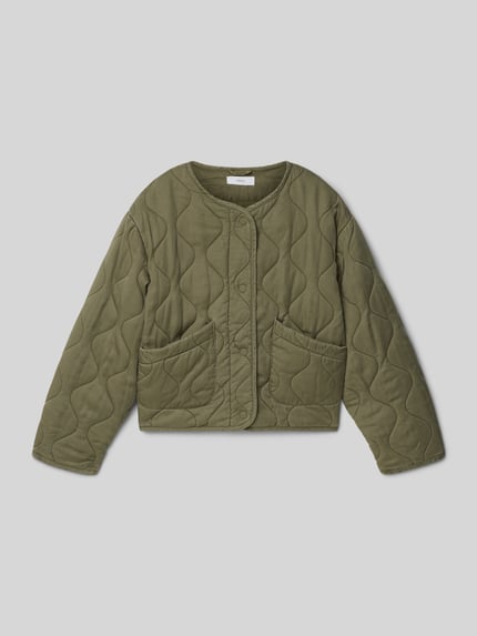 Produktfoto, Regular Fit Jacke aus reinem Lyocell Modell 'Paris' von Mango in Olivgrün, aufgesetzte Taschen, sichtbare Knopfleiste, Kinderjacke