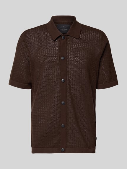 Produktfoto, Regular Fit Freizeithemd in Strick-Optik Modell 'Owen' von Jack & Jones Premium, Reine Baumwolle, Semitransparent, Kurzärmelig, Kentkragen, durchgehende Knopfleiste, braun, feine Lochstruktur.