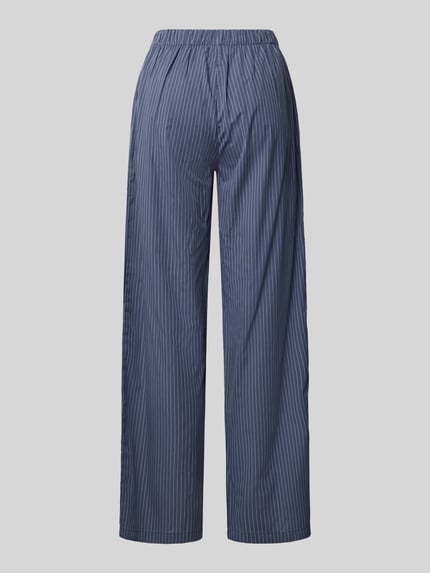 Produktfoto, Regular Fit Pyjama-Hose aus reiner Baumwolle von Marc O'Polo, dunkelblau mit weißen Nadelstreifen, seidige Struktur