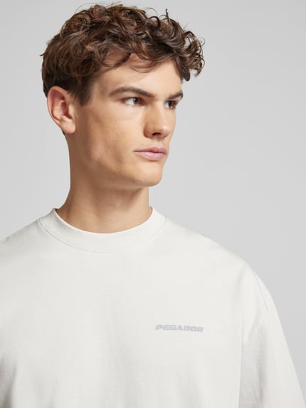PEGADOR Oversized T-Shirt mit Label-Print Hellgrau 3