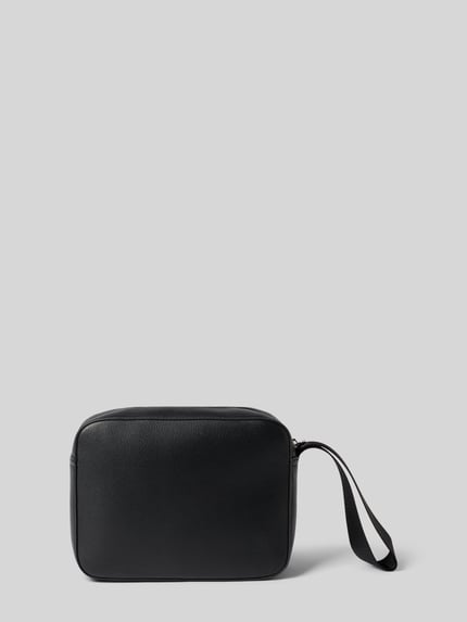 Produktfoto, Kulturbeutel mit Label-Detail von Lacoste in Schwarz mit feiner Narbenstruktur, Herren Kulturbeutel/Kosmetiktasche von Lacoste