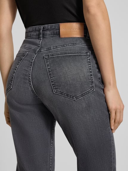 Marc O'Polo Flared Fit High Rise Jeans aus Baumwoll-Mix Modell 'KIRUNA' Anthrazit 3