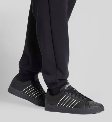 adidas Sportswear Regular Fit Sweathose mit Logo-Print Black 5