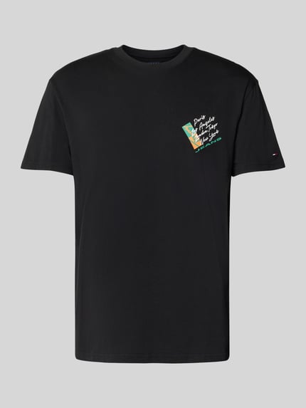 Produktfoto, Regular Fit T-Shirt aus reiner Baumwolle von Tommy Jeans, Optik: Unifarben, Label-Print, Rundhals, Kurzarm, Materialverarbeitung: Jersey