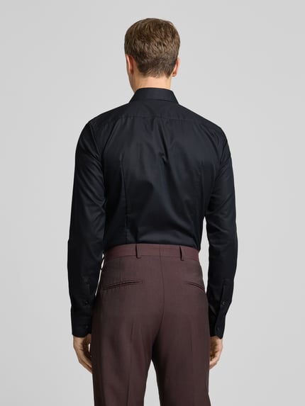 BOSS Slim Fit Businesshemd mit extra langem Arm Modell 'HANK' Black 5