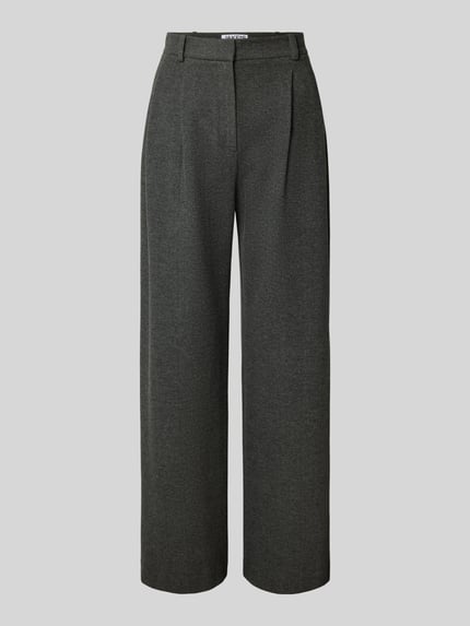 Hose mit weitem Bein und Gesäßtaschen Shop The Look MANNEQUINE