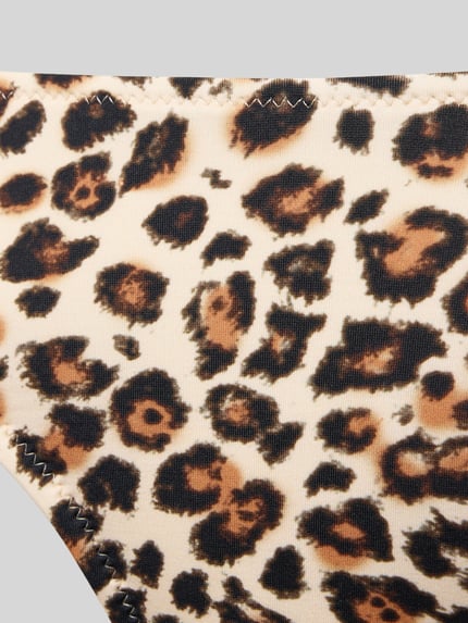 Produktfoto, Bikini-Slip im Allover-Look Modell 'TUPA SAVARI' von Banana Moon; Leopardenmuster in Braun- und Beigetönen, glatte Textur