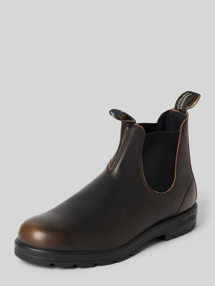 Produktfoto, Chelsea Boots aus echtem Leder mit Label-Detail von Blundstone, heren chelsea boots van echt leer, afgeronde pasvorm, labeldetail, treklussen, profielzool, hakhoogte maat 44: 3 cm, schachthoogte maat 44: 15 cm, schachtbreedte maat 44: 11 cm
