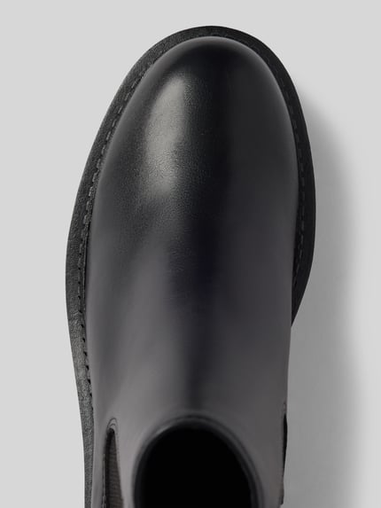 Produktfoto, Stiefeletten in Leder-Optik von Tamaris, czarny materiał skóropodobny, owalny nosek, gładka tekstura, kontekst: botki damskie Tamaris