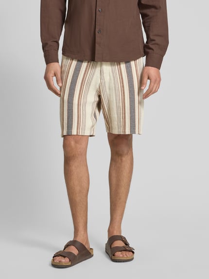 Selected Bermudy o kroju regular fit z fakturowanym wzorem model ‘BRODY’ Jasnobrązowy 4