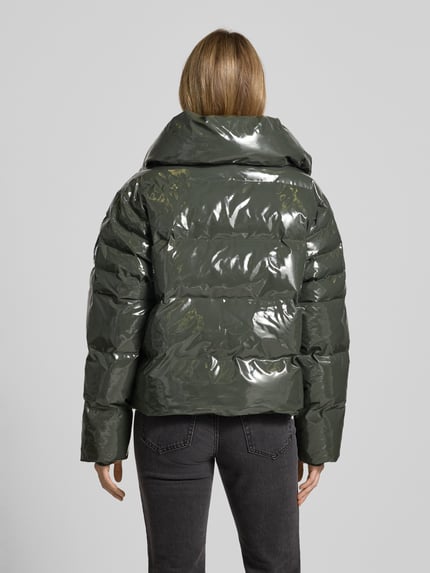 Rains Steppjacke mit Zweiwege-Reißverschluss Modell 'Alta Vision' Oliv 5