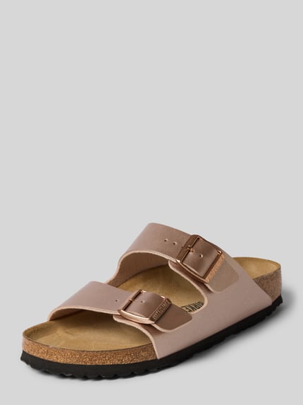 Produktfoto, Slipper mit Logo-Detail Modell 'Arizona' von Birkenstock in Beige mit abgerundeter, offener und leicht profilierter Sohle, Damen Slipper, 3 cm Absatzhöhe bei Größe 40