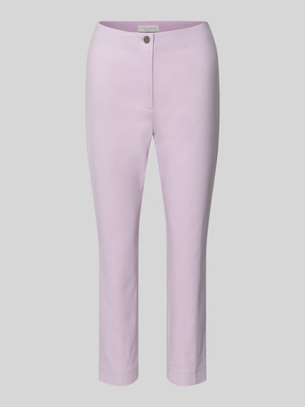 Produktfoto, Slim Fit Stoffhose in verkürzter Passform Modell 'Benga' von Christian Berg Woman, pastell-lila, Baumwoll-Mix, glatte Struktur