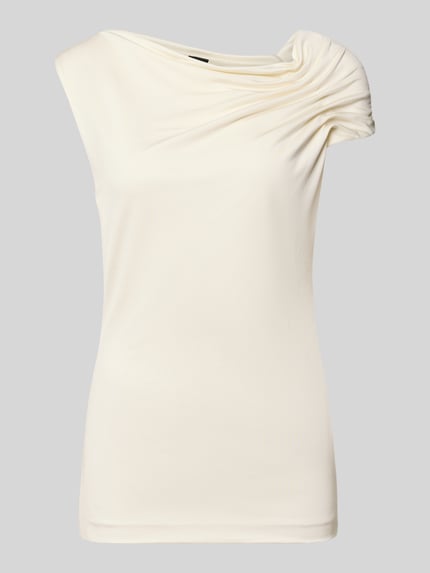 Produktfoto, cremeweißes Relaxed Fit Top aus Viskose-Mix Modell 'JOIA' von BOSS für Damen mit weichem, glattem Stoff und Faltenstruktur.