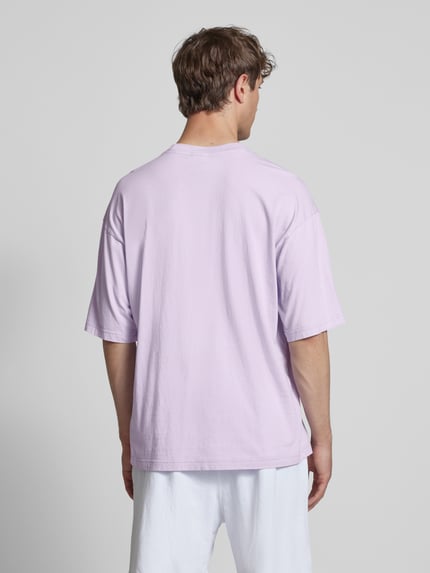 Champion T-shirt o kroju relaxed fit z wyhaftowanym logo Jasnofioletowy 5