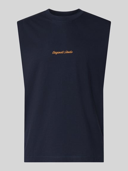 Produktfoto, dunkelblaues T-Shirt mit Stitching von Jack & Jones aus Reine Baumwolle, Relaxed-Fit, Rundhalsausschnitt, Rückenlänge 69 cm bei Größe M.
