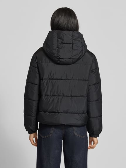 VERO MODA Regular Fit Steppjacke mit Kapuze Modell 'DINA' Black 5