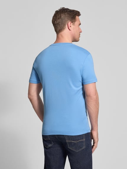 Mannelijk model draagt Regular Fit T-shirt uit puur katoen van Polo Ralph Lauren, look: effen, pasvorm: regular fit, logostitching, ronde hals, korte mouw, jersey-materiaalverwerking, kleur lichtblauw, puur katoen, volledige lichaamsaanzicht rugaanzicht.