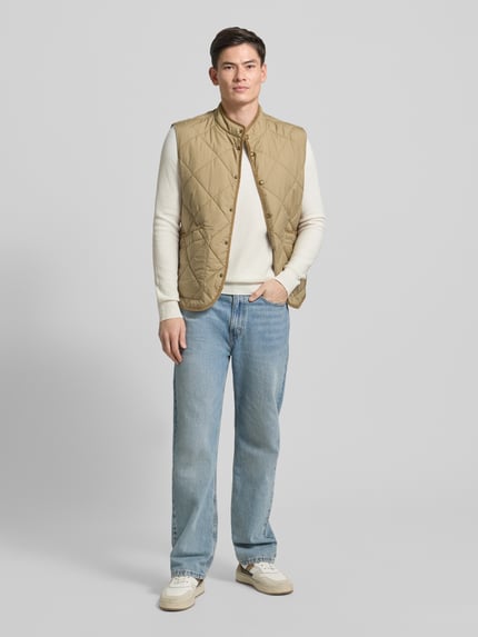 Mannelijk model draagt Strickpullover mit Label-Stitching van Polo Ralph Lauren, katoen, regular fit, crème kleur, volledige lichaamsaanzicht vooraan.