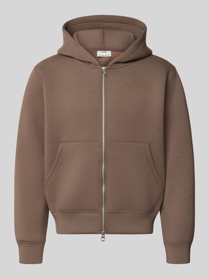 Produktfoto, Relaxed Fit Sweatjacke mit Zweiwege-Reißverschluss von JACK & JONES in Braun, elastischer Material-Mix, getrennte Känguru-Tasche, elastische Abschlüsse, Rückenlänge und Ärmellänge je 65 cm, strukturierte Oberfläche