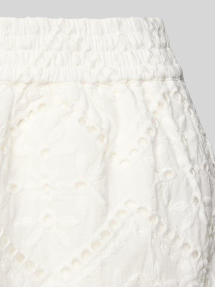 Productfoto, Shorts met ajourwerk model 'MEAVE' van MC2 Saint Barth, puur katoen, loose fit, elastische band, wit met reliëfstructuur