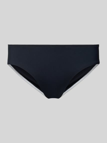 Bikini-Slip mit Label-Detail Modell 'Blanca Beach' Shop The Look MANNEQUINE