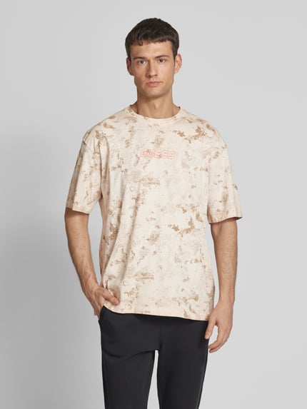 GUESS Activewear T-Shirt mit Label-Print Modell 'MUSCARI' Beige 4