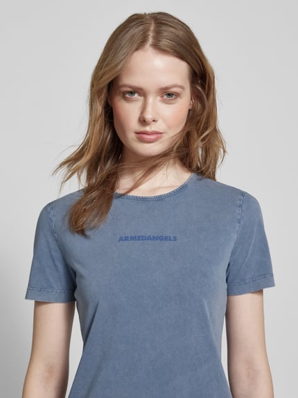 ARMEDANGELS T-Shirt mit Label-Print Modell 'EBAANORA' Lavender 3