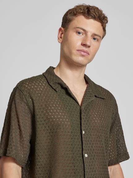 Redefined Rebel Regular Fit Freizeithemd mit Lochmuster Modell 'MADDEN' Dunkelbraun 3