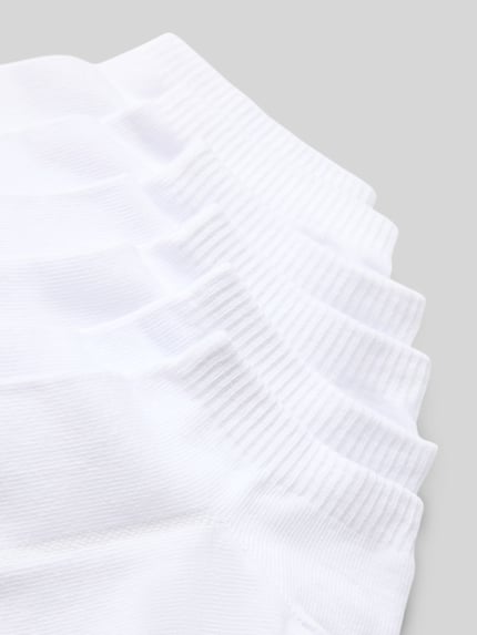 Produktfoto, weiße Socken aus Baumwoll-Mix im 6er-Pack Modell 'LOW CUT LOGO COTTON 6P' von Levi's®, feine Rippenstruktur, Herren Socken