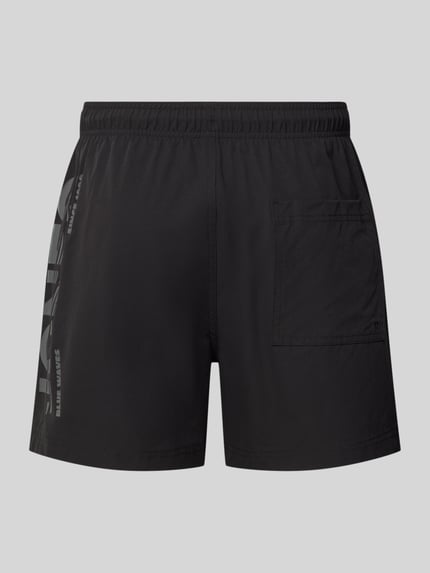 Produktfoto, schwarze Badehose mit Label-Print Modell 'MAUI WAVE' von Jack & Jones, Regular-Fit, elastischer Bund, Herrendesign