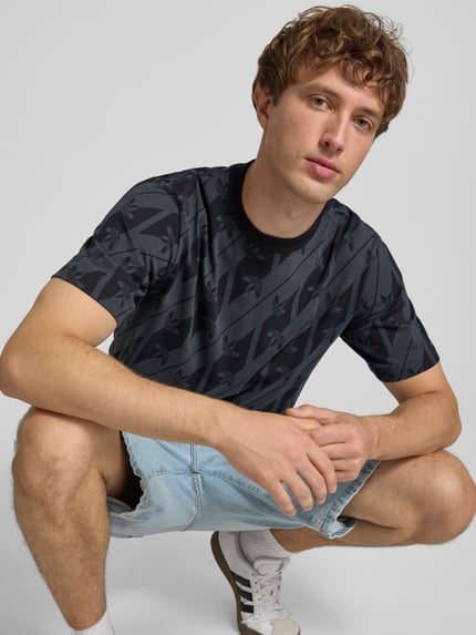 adidas Originals T-Shirt aus reiner Baumwolle Modell 'MONOGRAMM AOP' Black 3