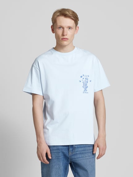 BLKVIS T-Shirt mit Motiv- und Label-Print Modell 'VASO' Hellblau 4