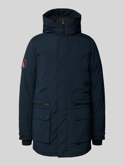 Produktfoto, Parka mit Kapuze von Superdry in Dunkelblau, Material-Mix mit Stretch-Anteil, Regular Fit, Reißverschlusstaschen, Pattentaschen, Label-Detail