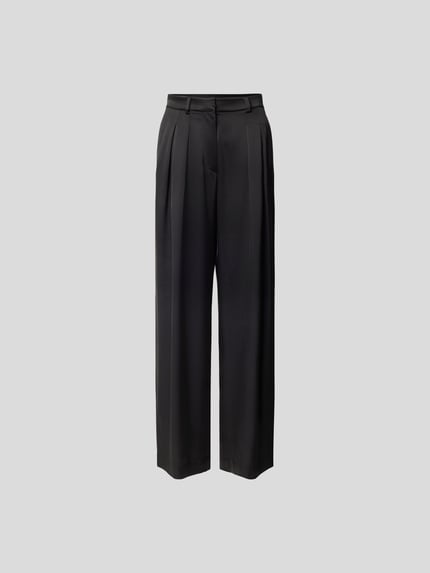 Loose fit stoffen broek met keelsplooien Shop The Look MANNEQUINE