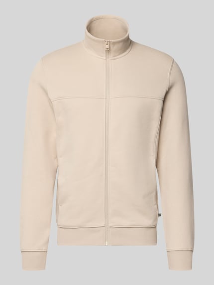 Produktfoto, Regular Fit Sweatjacke aus Baumwoll-Mix von s.Oliver RED LABEL in Beige mit glatter Oberfläche, sichtbarem Reißverschluss und Taschen.
