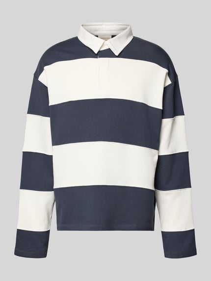 Produktfoto, Sweatshirt mit Polokragen Modell 'UPSTATE' von Jack & Jones, bawełna, luźny krój, granatowo-białe pasy, długość tyłu w rozmiarze M: 68 cm, długość rękawa w rozmiarze M: 59 cm, krótka lista guzików, opuszczone ramiona