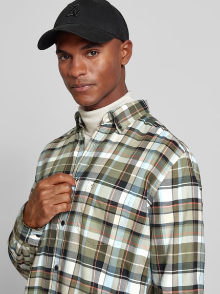 OLYMP Level 5 Regular Fit Freizeithemd aus reiner Baumwolle mit Button-Down-Kragen Oliv 3