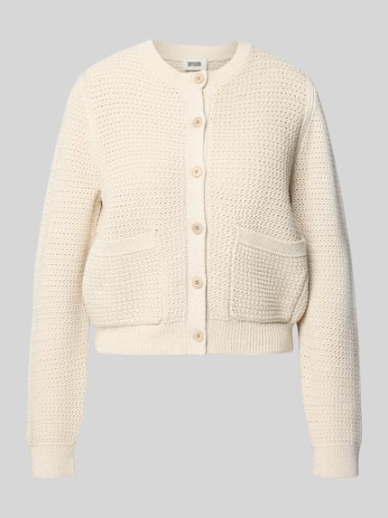 Produktfoto, Regular Fit Strickjacke mit aufgesetzten Taschen Modell 'Biaphy' von Drykorn in Creme, reine Baumwolle, Rundhalsausschnitt, Knopfleiste