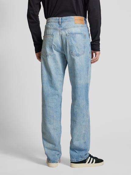 REVIEW Essentials Straight Fit Jeans Hellblau 5