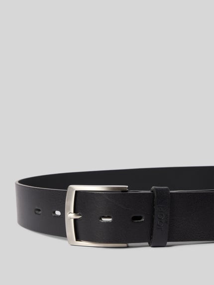 Productfoto, Ledergürtel mit Dornschließe van JOOP! Collection, zwart echt leer, klassieke vorm, breedte 4 cm, zilverkleurige gesp.
