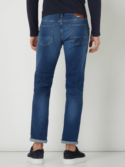 Tommy Hilfiger Straight Fit Jeans mit Stretch-Anteil Modell 'Denton' Blau 5