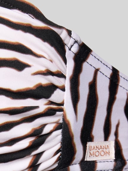 Produktfoto, Neckholder-Bikini-Oberteil Modell 'FADIO WILDJUNGLE' von Banana Moon, Zebra-Muster, Weiß-Braun-Schwarz, strukturierter Stoff, Stretch-Anteil