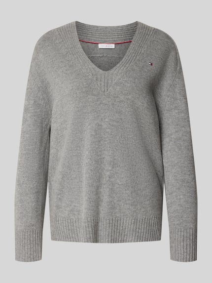 Tommy Hilfiger Pullover aus Wolle mit Logo-Detail Mittelgrau 2