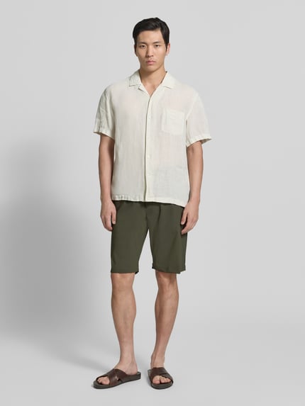 Cruna Straight Fit Shorts mit elastischem Bund Oliv 1