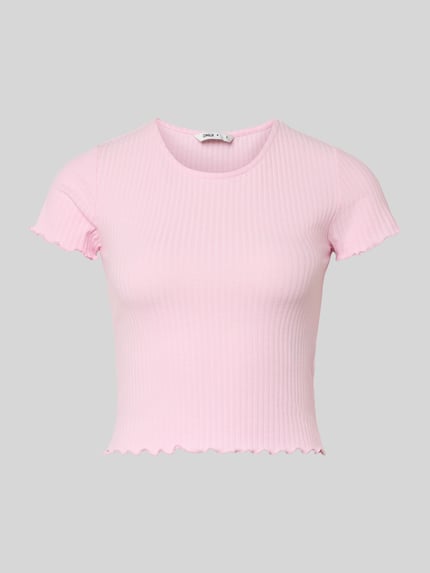 Produktfoto, Slim Fit T-Shirt mit Viskose-Anteil Modell 'EMMA' von Only in Hellrosa, unifarben, gestreifte Struktur, Frill-Abschlüsse, Jacquard Stretch