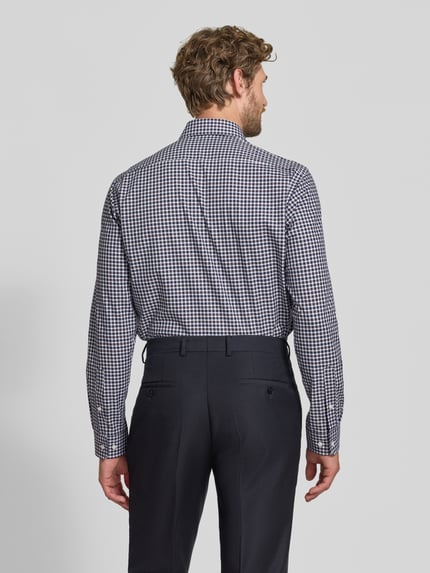 Christian Berg Men Regular Fit Businesshemd aus elastischem Baumwoll-Mix Dunkelbraun 5